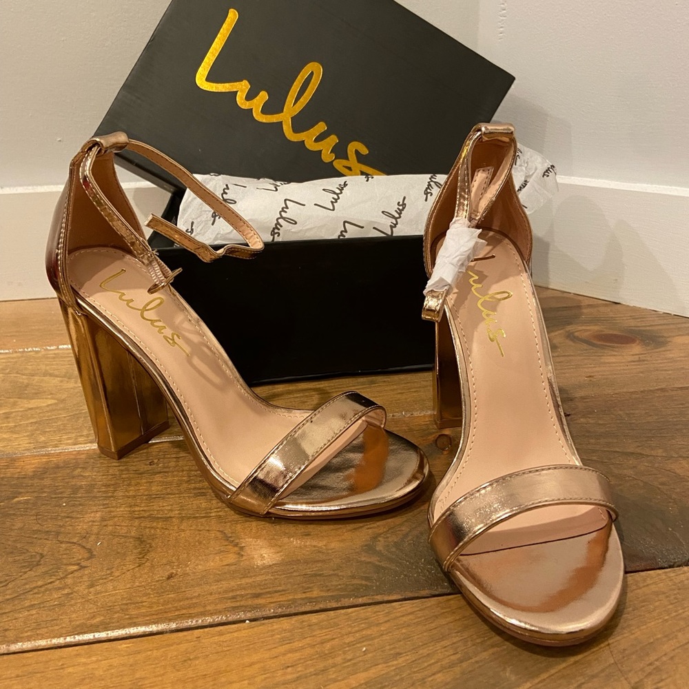 Lulus Size 5 Taylor Rose Gold Block Heels